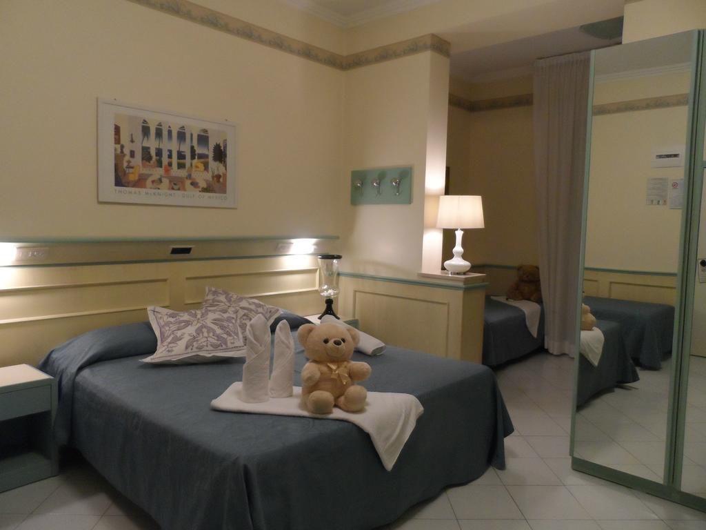 Hotel Arizona Riccione Exterior photo